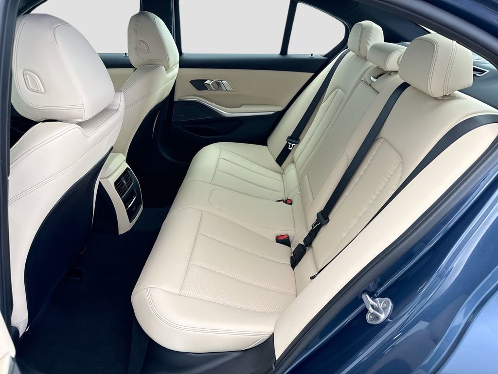 New 2026 BMW 330i xDrive Sedan w/ M Sport Package AWD/4WD image 20