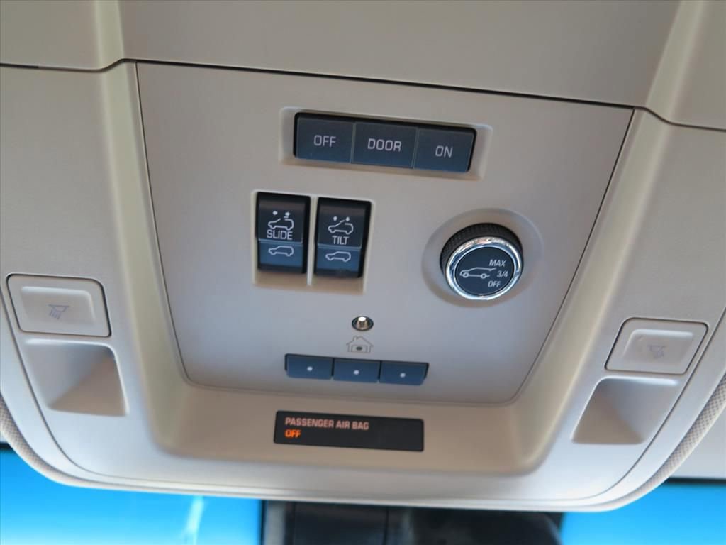 Used 2018 GMC Yukon SLT w/ Premium Edition image 14