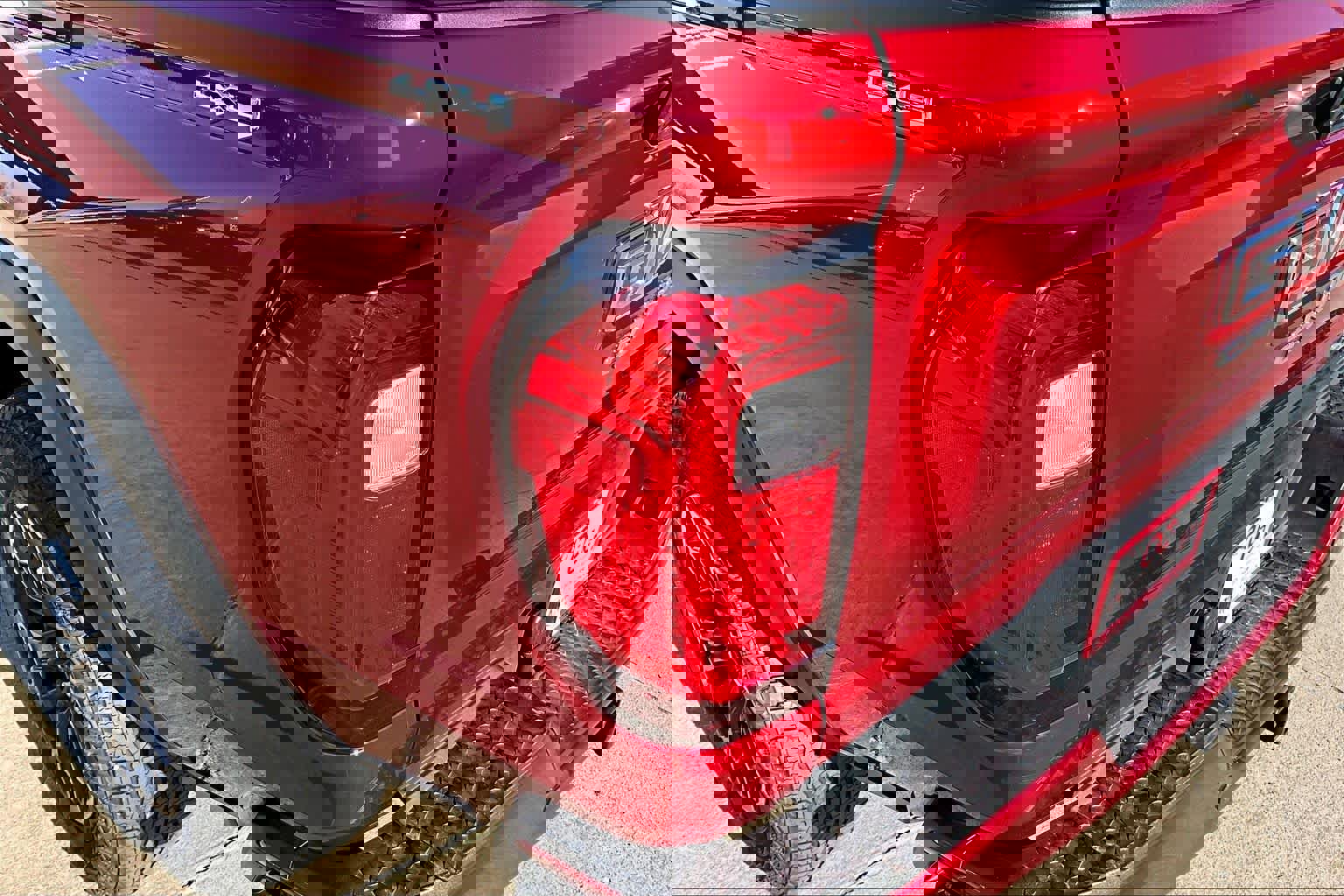 Used 2023 GMC Canyon Elevation w/ Elevation Premium Package image 27