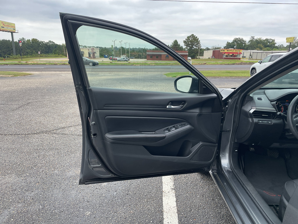 Certified 2024 Nissan Altima 2.5 SV image 8