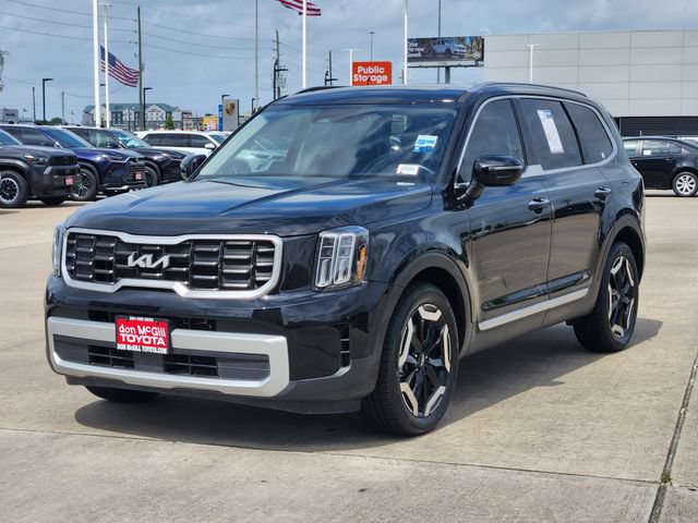 Used 2025 Kia Telluride S FWD image 3