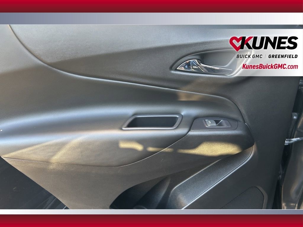 Used 2019 Chevrolet Equinox LT image 32