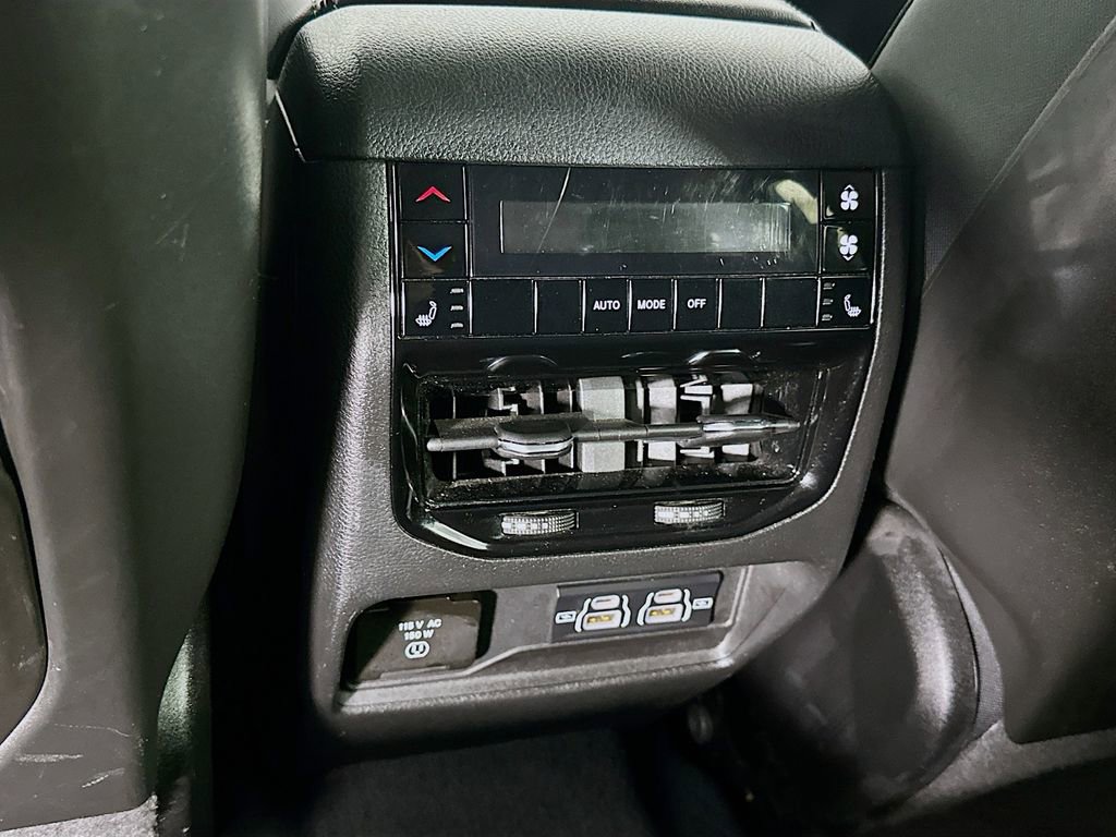 Certified 2023 Jeep Grand Cherokee L Limited AWD/4WD image 37