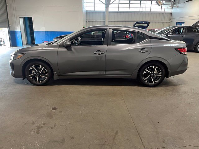 Used 2024 Nissan Sentra SV FWD image 6
