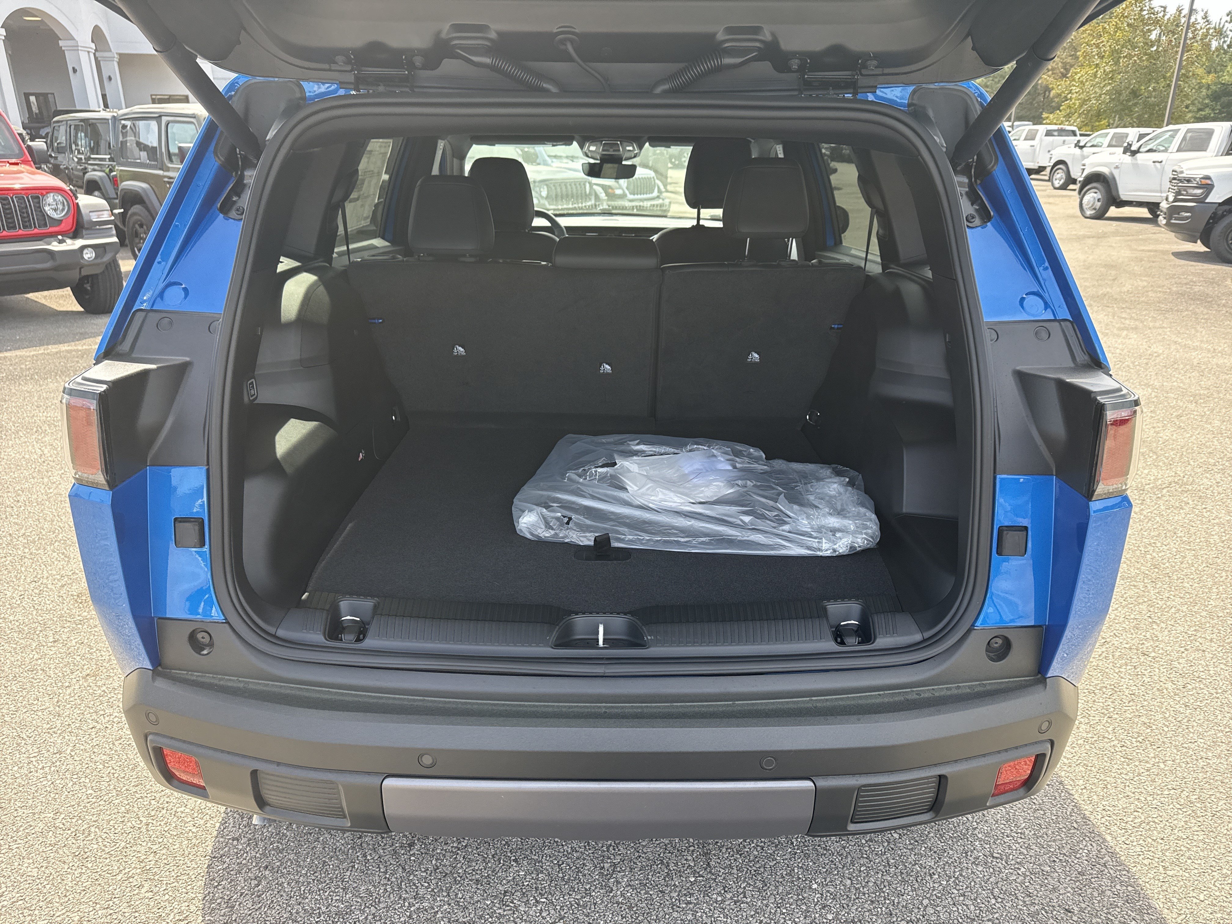 New 2026 Jeep Cherokee Limited AWD/4WD image 19