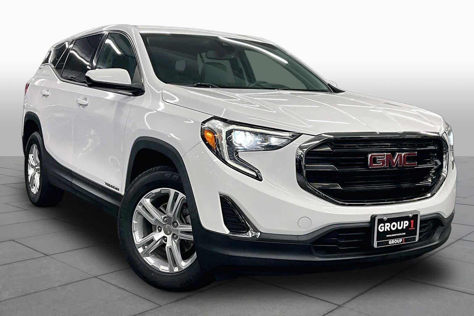 Used 2020 GMC Terrain SLE FWD image 3