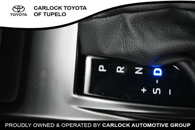 New 2026 Toyota Camry Hybrid FWD image 31