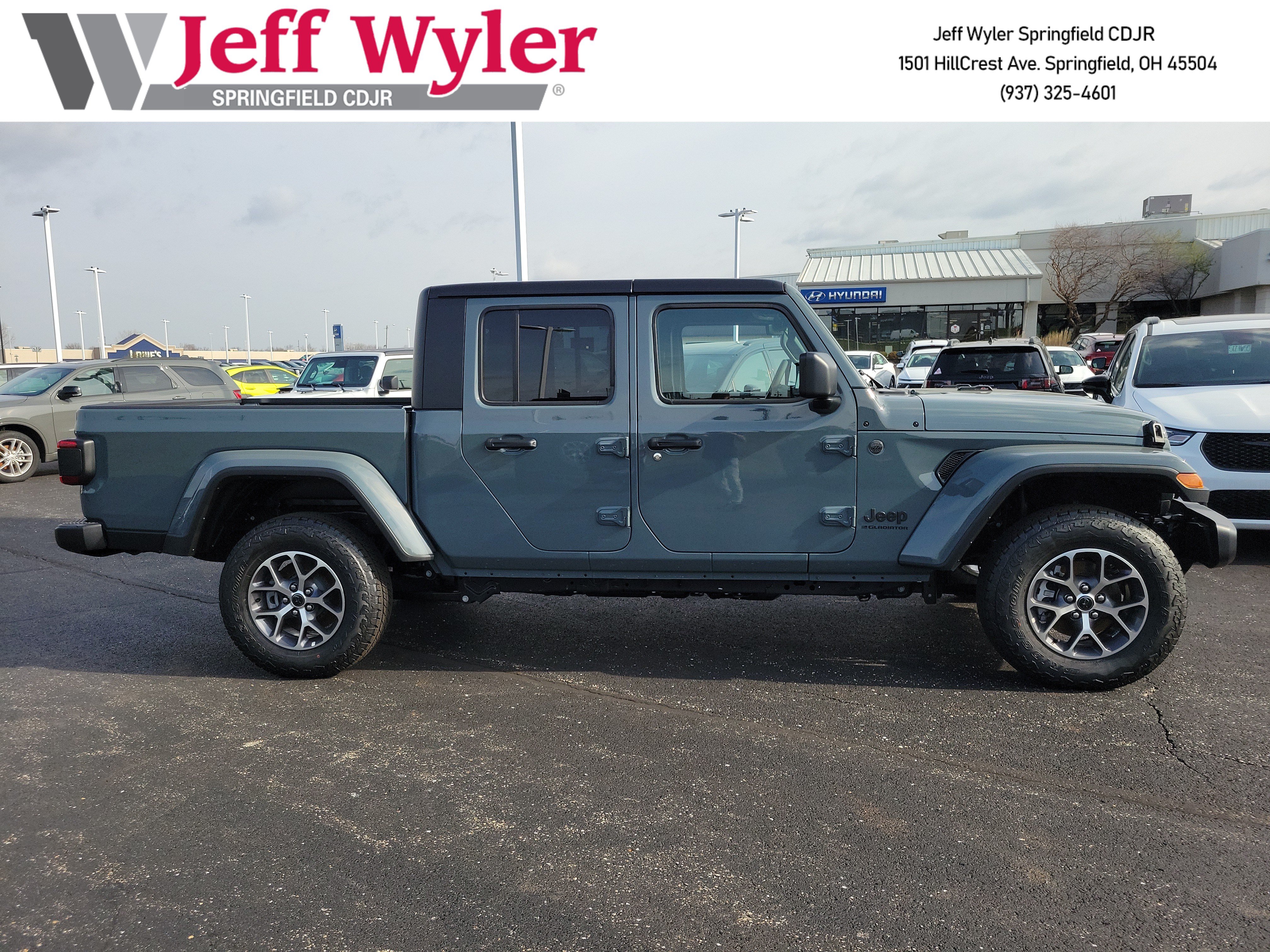 New 2026 Jeep Gladiator Sport AWD/4WD image 3