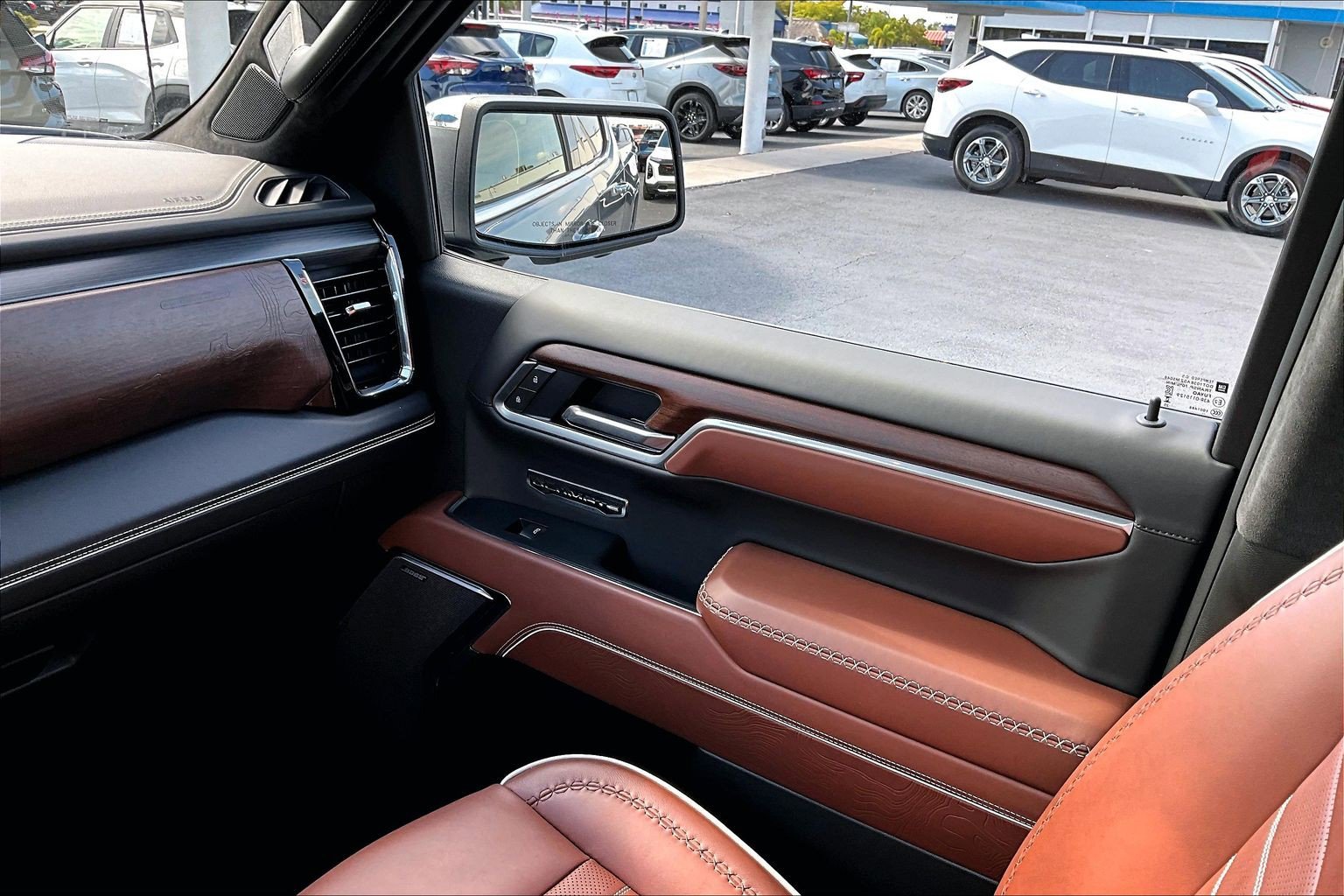 Used 2025 GMC Sierra 1500 Denali Ultimate AWD/4WD image 17