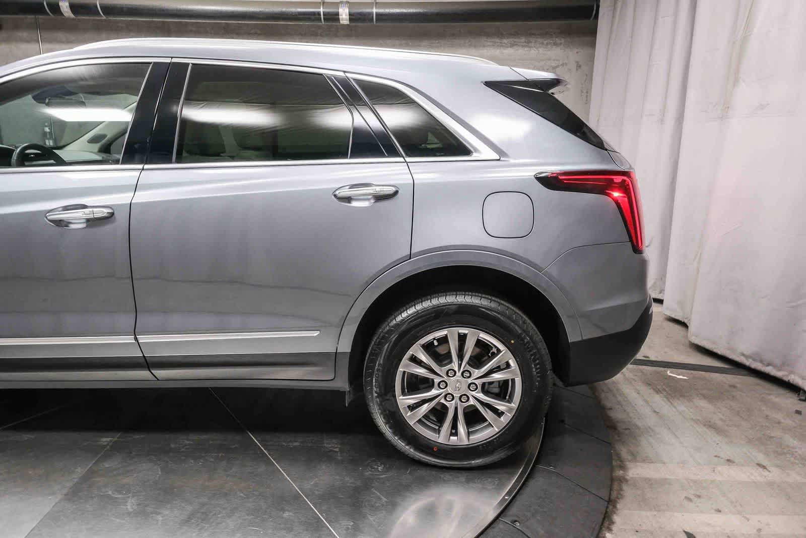 Used 2022 Cadillac XT5 Premium Luxury FWD image 8