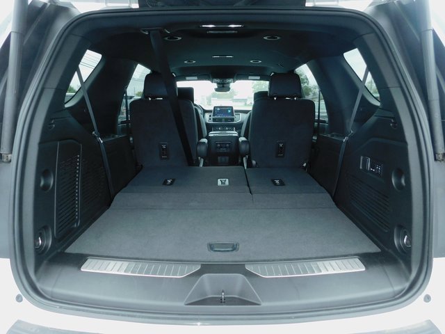 Used 2023 Chevrolet Tahoe High Country image 14