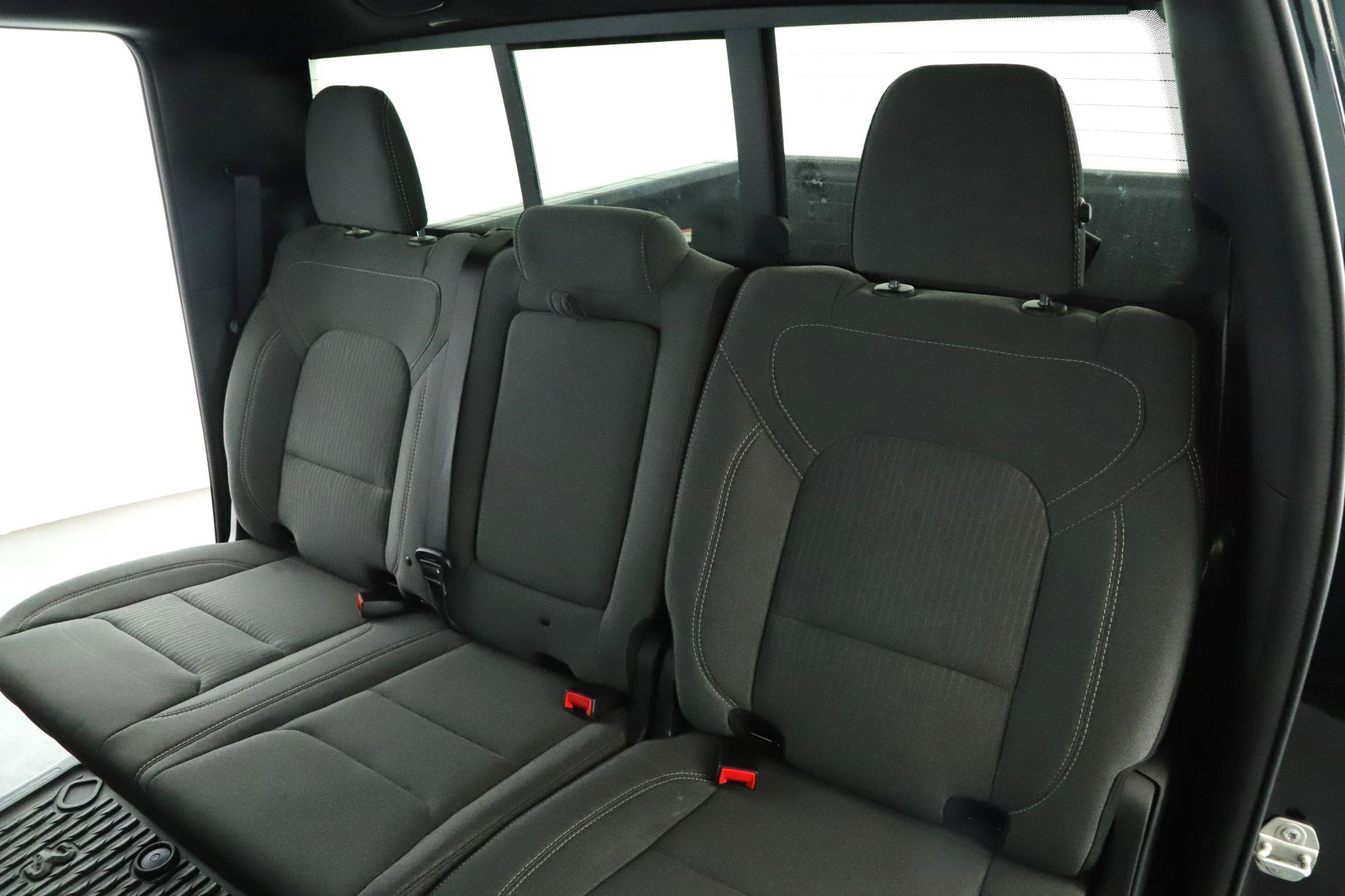 Used 2023 RAM 1500 Big Horn AWD/4WD image 5