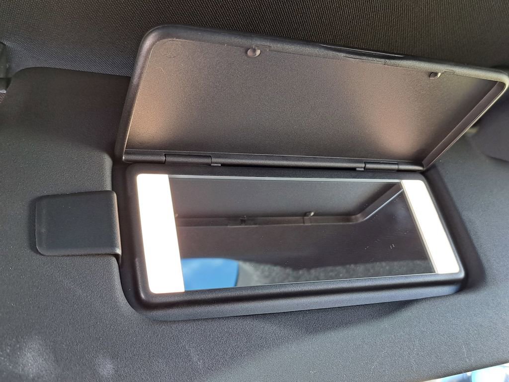 Used 2025 Volvo EX90 Ultra image 17