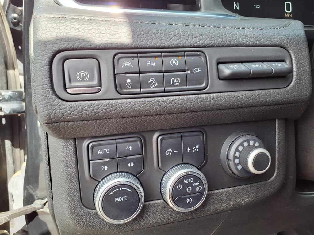 Used 2022 GMC Yukon Denali AWD/4WD image 32