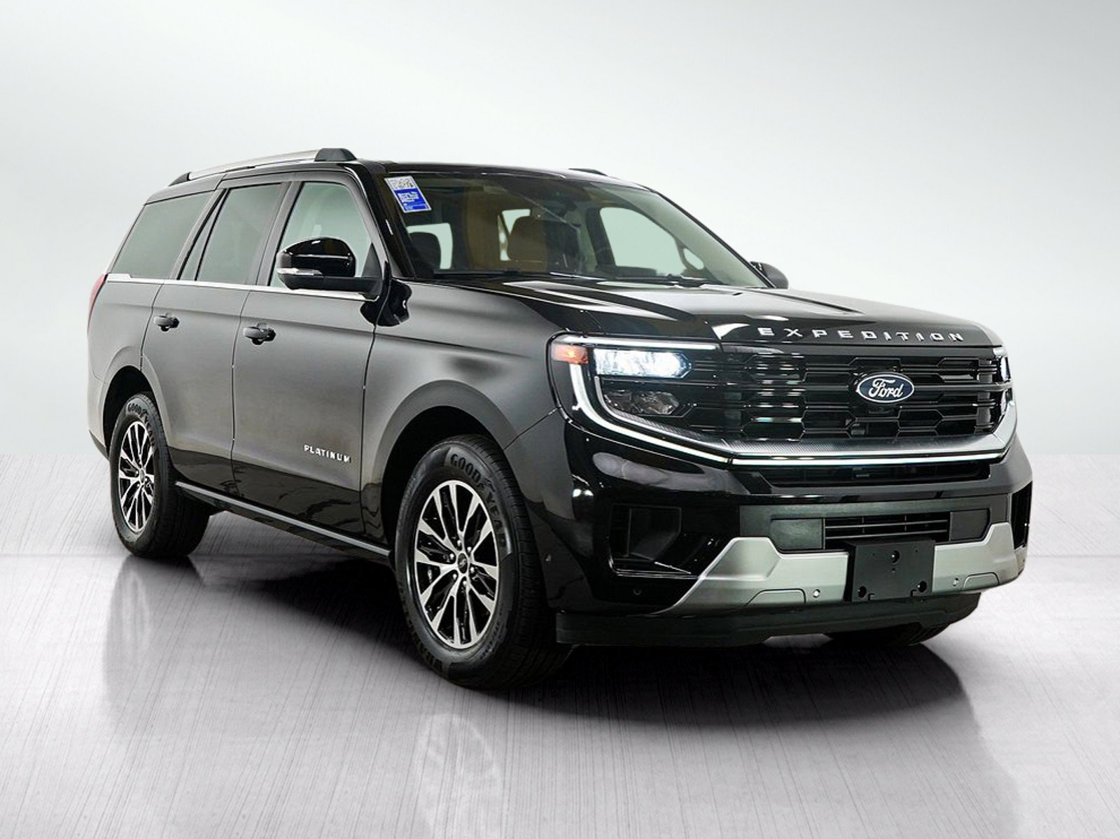 Used 2025 Ford Expedition Platinum AWD/4WD image 7