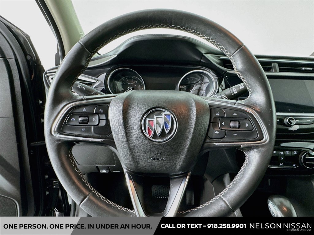 Used 2022 Buick Encore GX Select w/ Sport Touring Package FWD image 11