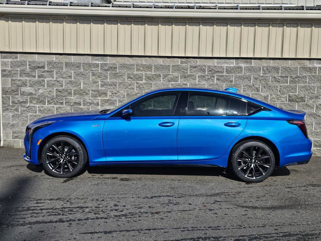 New 2026 Cadillac CT5 V image 3