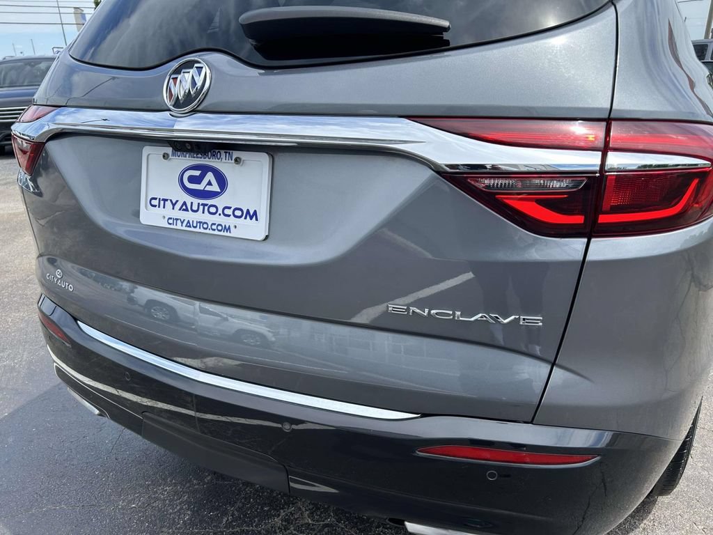 Used 2019 Buick Enclave Avenir w/ Avenir Technology Package FWD image 11