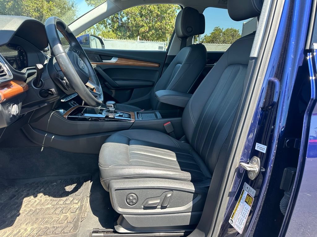 Used 2021 Audi Q5 2.0T Premium Plus w/ Premium Plus Package AWD/4WD image 10