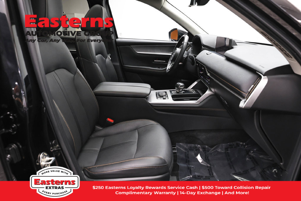 Used 2024 MAZDA CX-90 Plug-In Hybrid w/ Premium Pkg AWD/4WD image 28