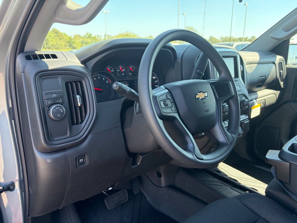 New 2026 Chevrolet Silverado 1500 Custom RWD image 16