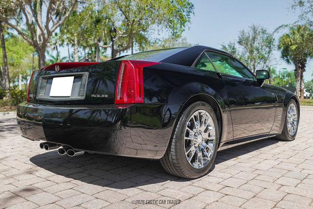 Used 2004 Cadillac XLR image 18