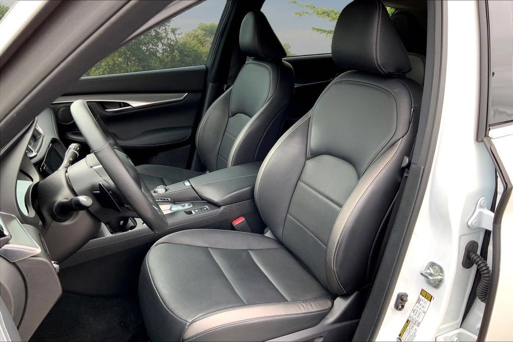 Used 2023 INFINITI QX50 Luxe FWD image 21