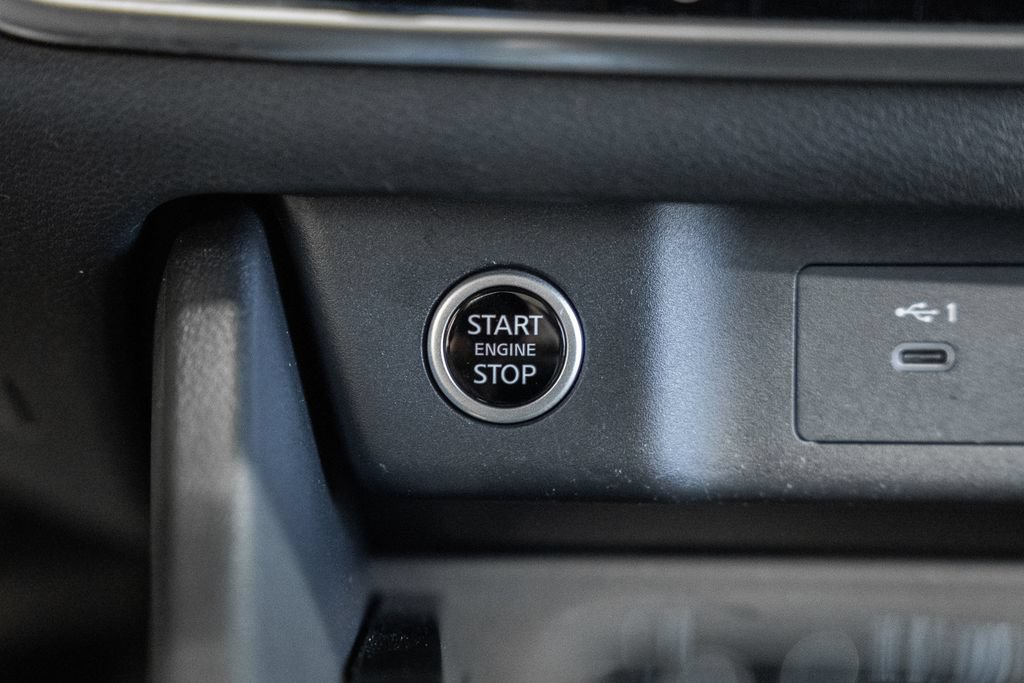 Used 2023 Nissan Rogue SV w/ SV Premium B Package AWD/4WD image 25