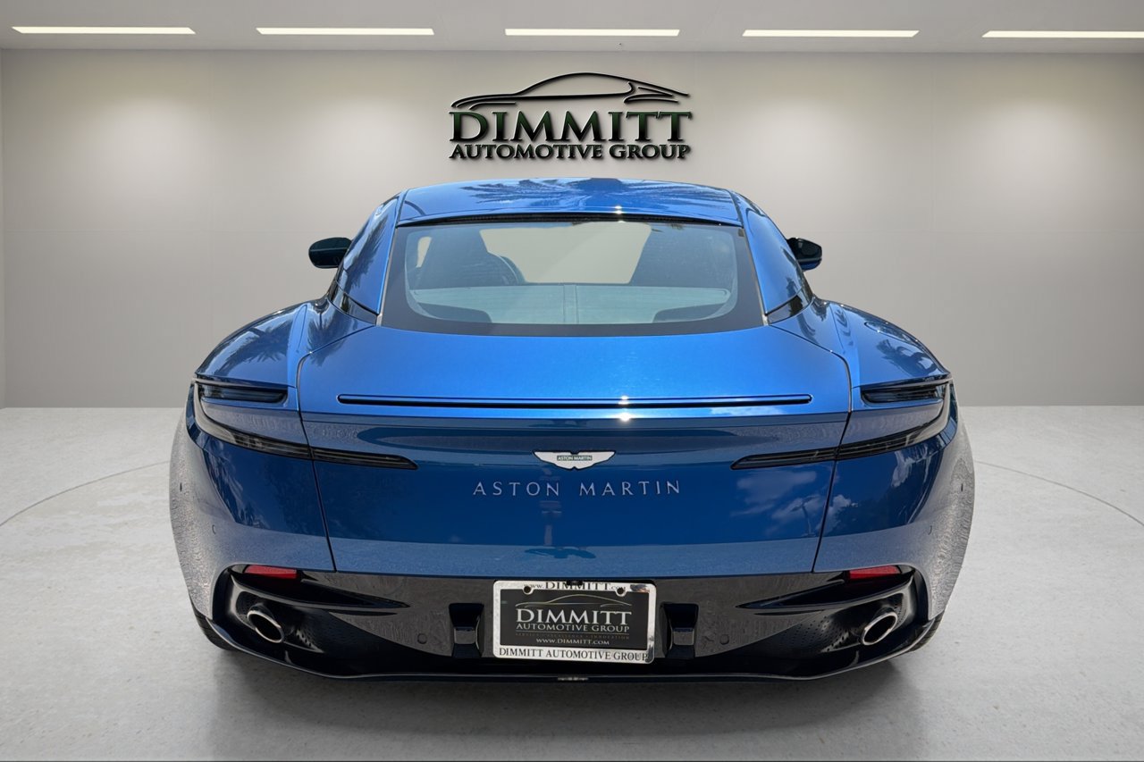 Used 2024 Aston Martin DB12 Coupe RWD image 11