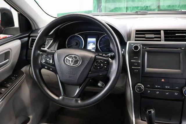 Used 2016 Toyota Camry XLE image 14