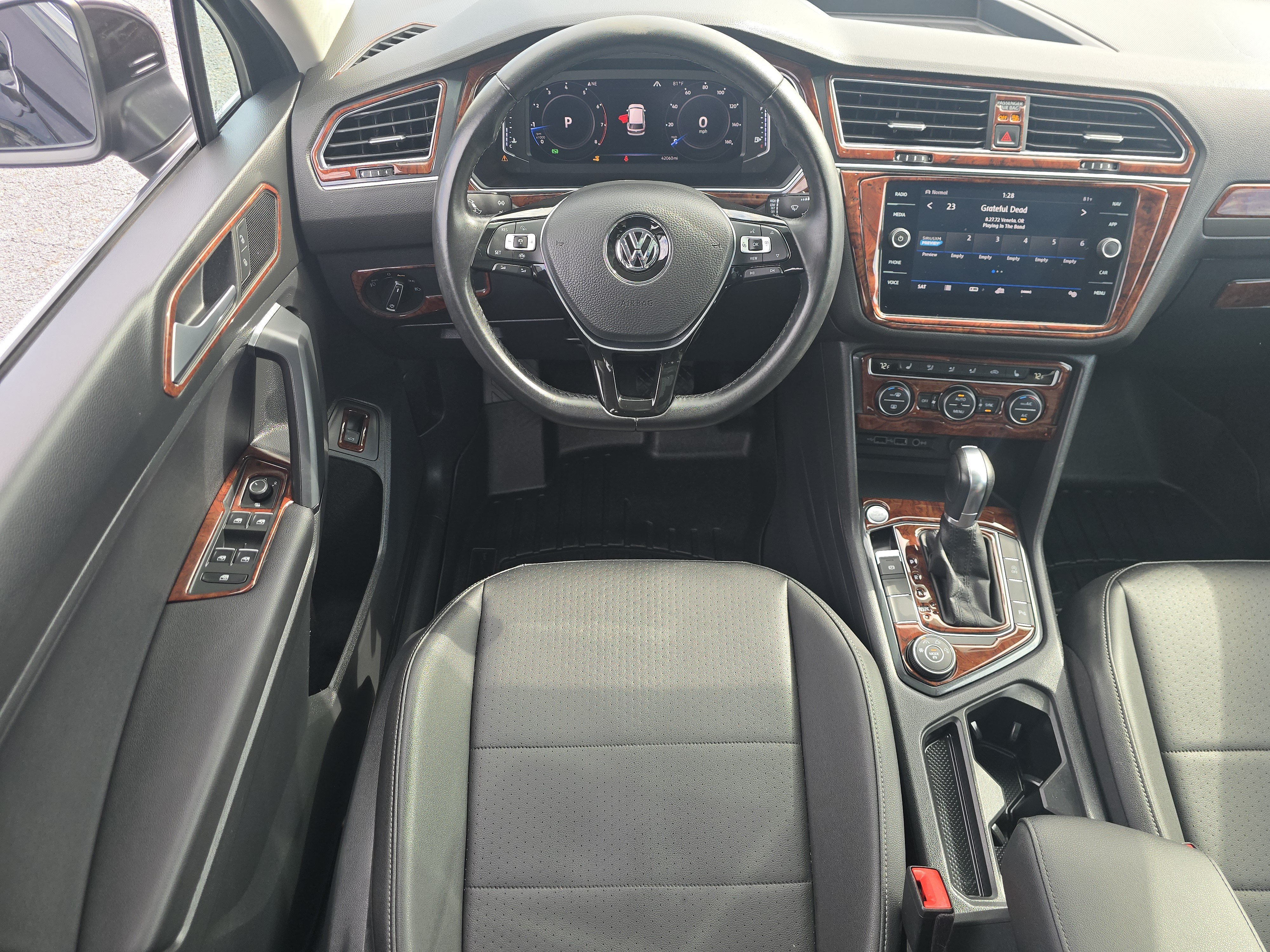 Used 2019 Volkswagen Tiguan SEL AWD/4WD image 23