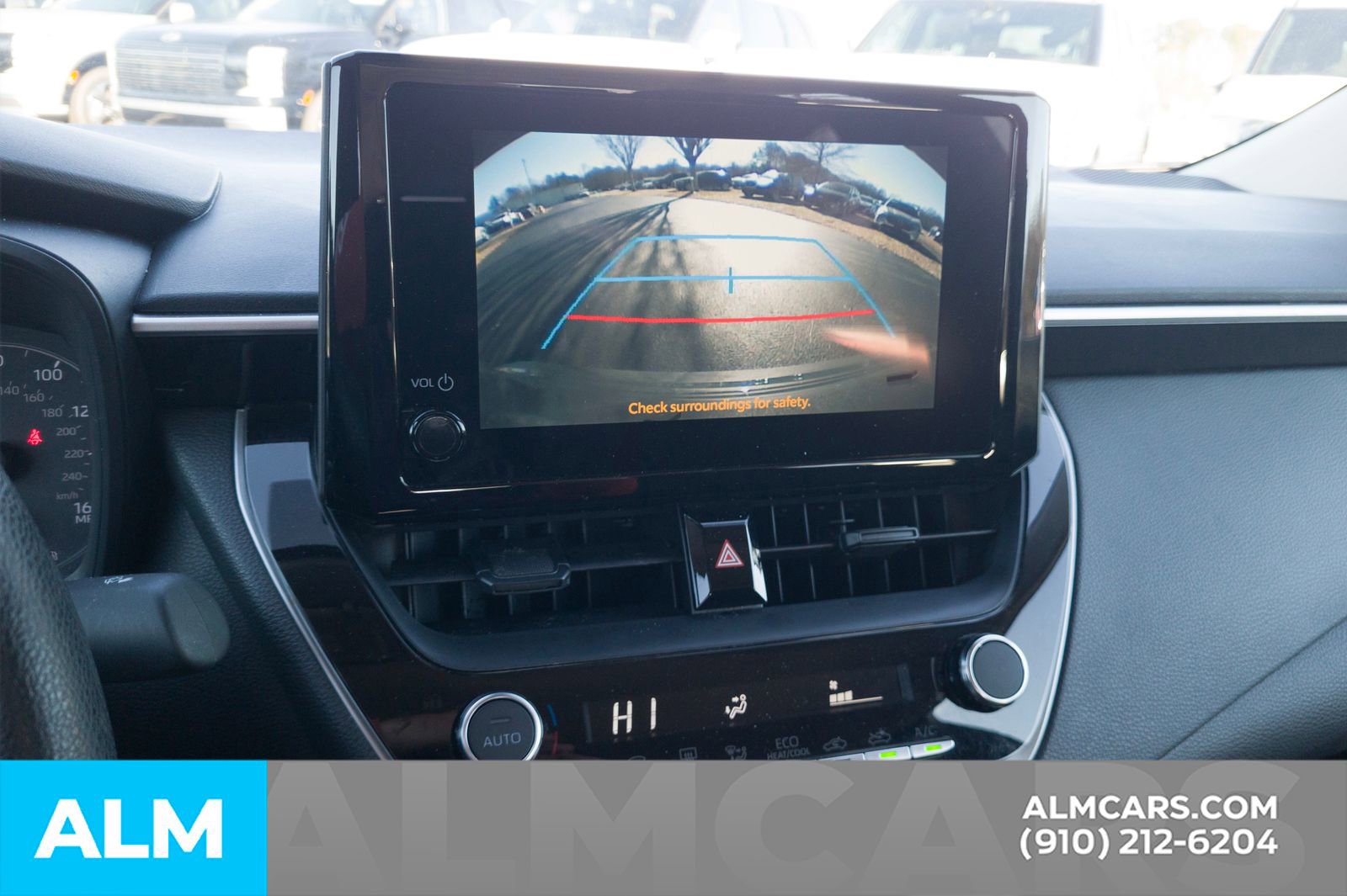 Used 2025 Toyota Corolla LE image 23