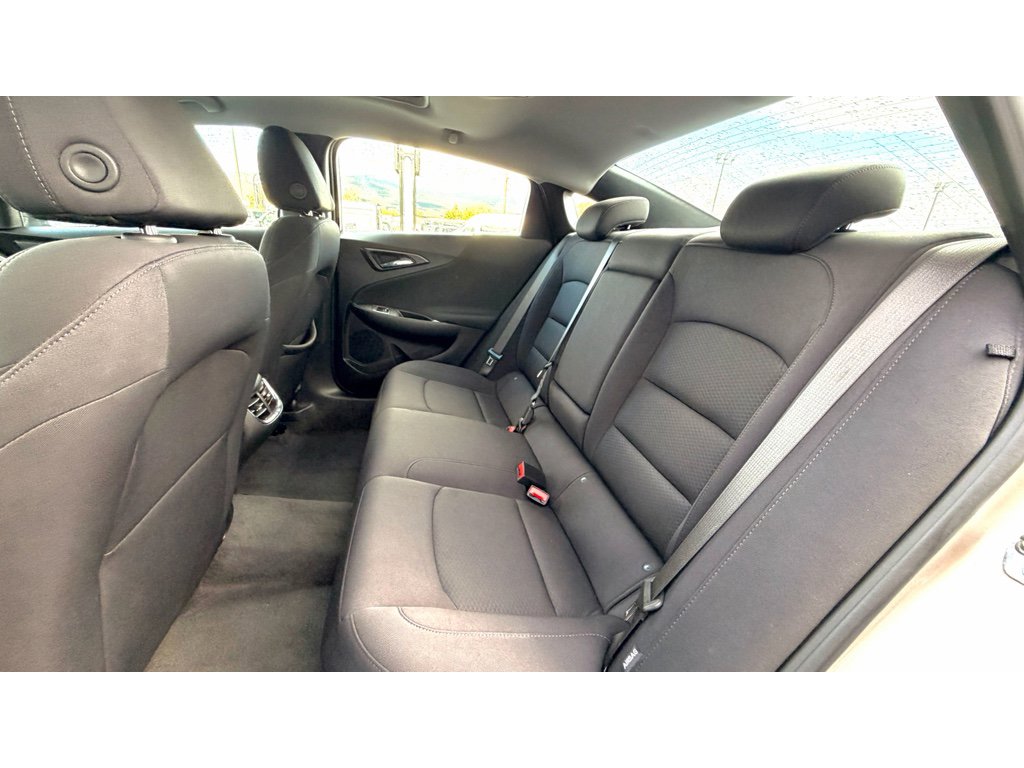 Used 2024 Chevrolet Malibu LT FWD image 17