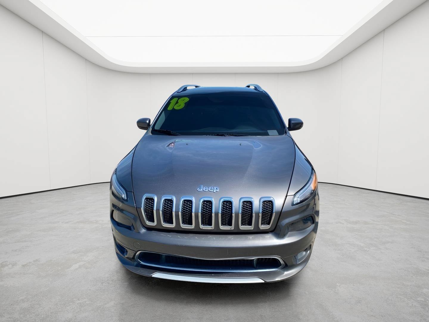 Used 2018 Jeep Cherokee Overland AWD/4WD image 16