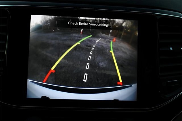 Used 2022 Jeep Grand Cherokee Limited image 25