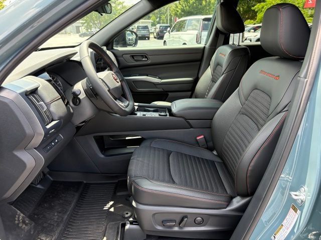 New 2026 Nissan Pathfinder Rock Creek AWD/4WD image 11
