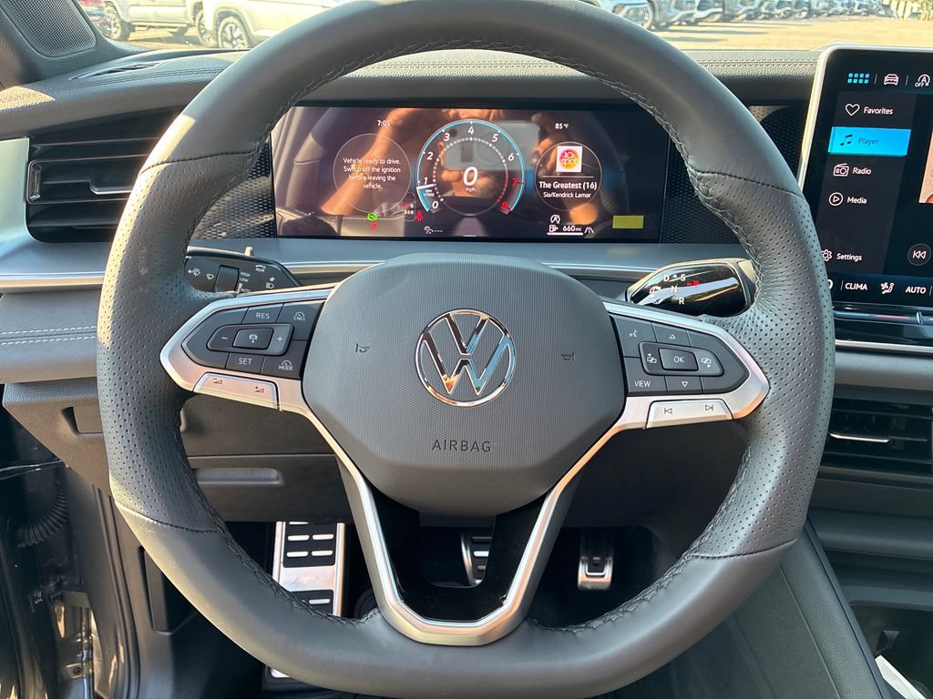 New 2026 Volkswagen Tiguan SE R-Line AWD/4WD image 12