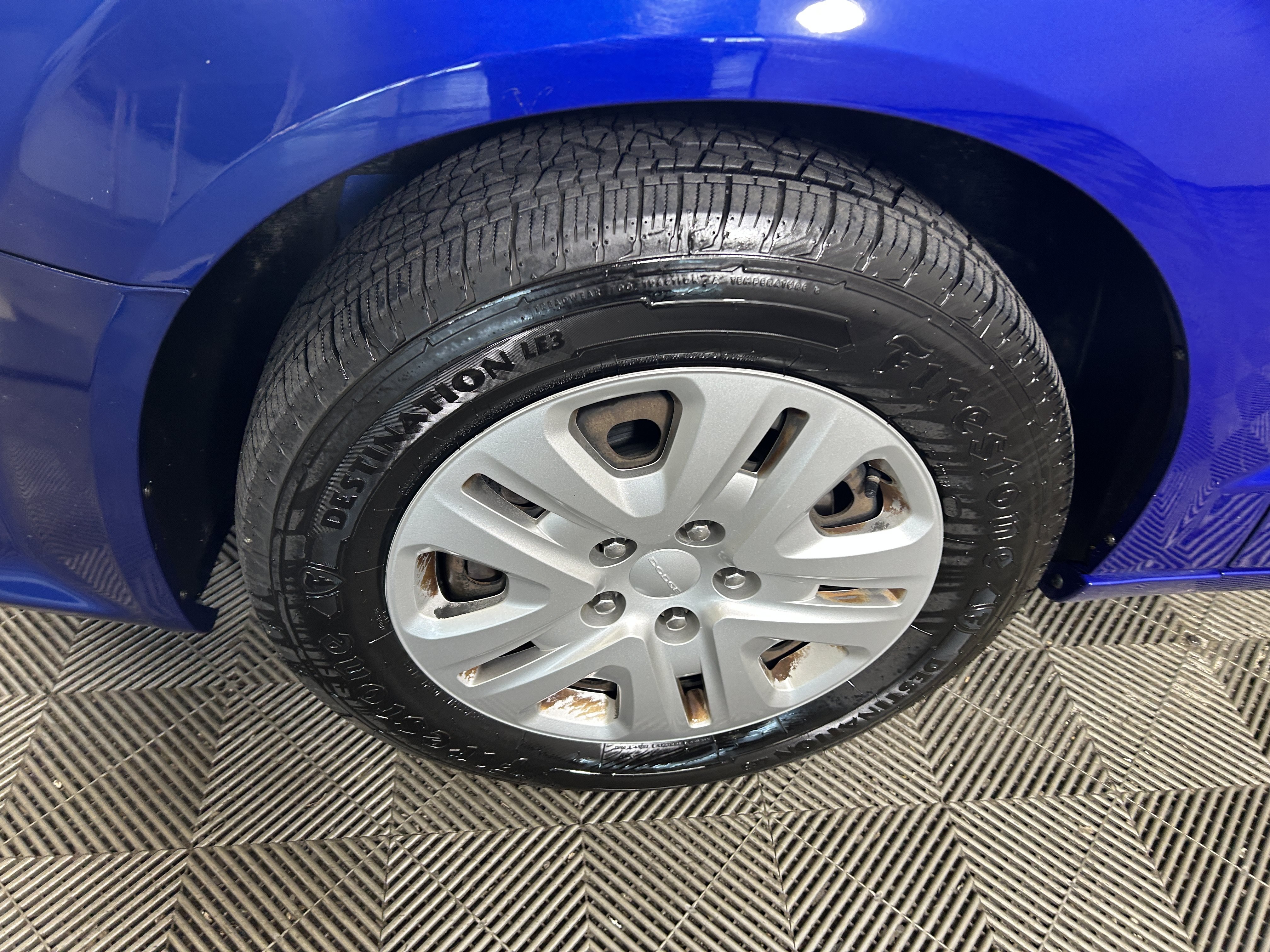 Used 2019 Dodge Grand Caravan SE w/ UConnect Hands-Free Group FWD image 8