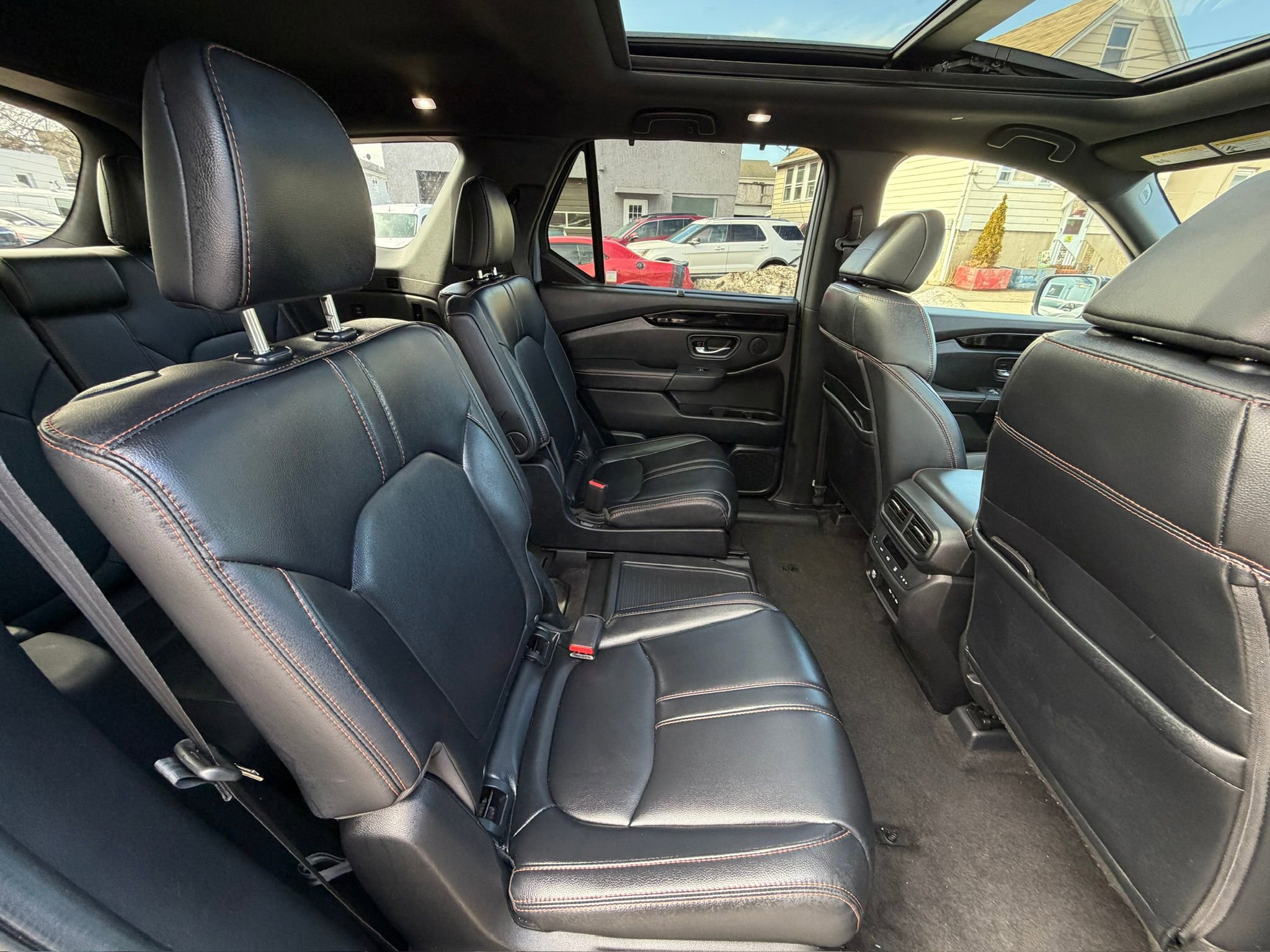 Used 2024 Honda Pilot TrailSport image 29