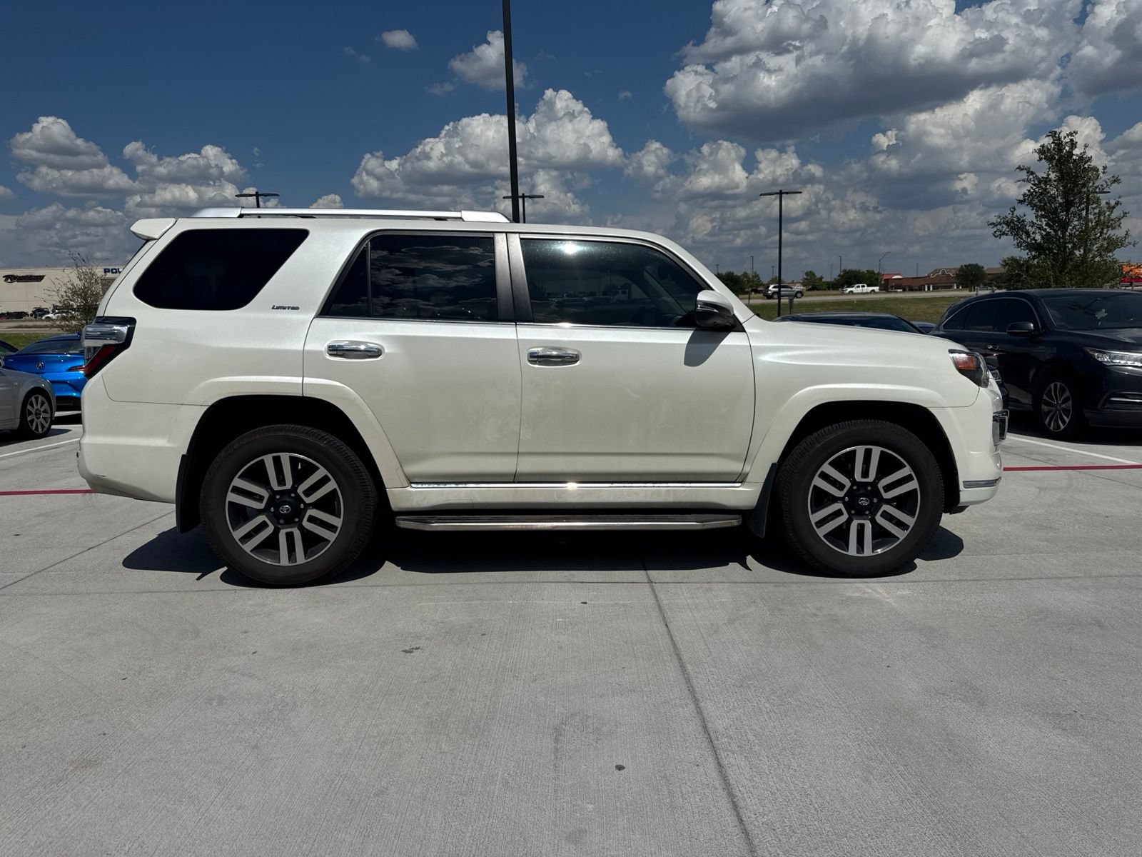 Used 2022 Toyota 4Runner Limited AWD/4WD image 5
