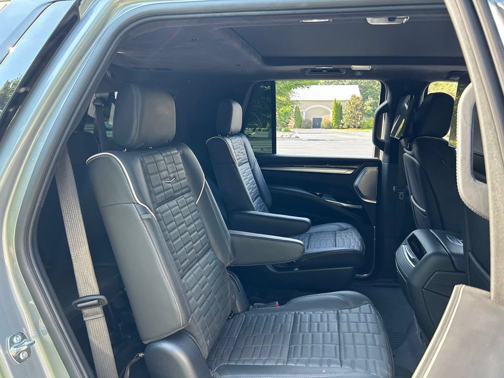 Used 2025 Cadillac Escalade Sport Platinum w/ LPO, ONYX Package RWD image 63