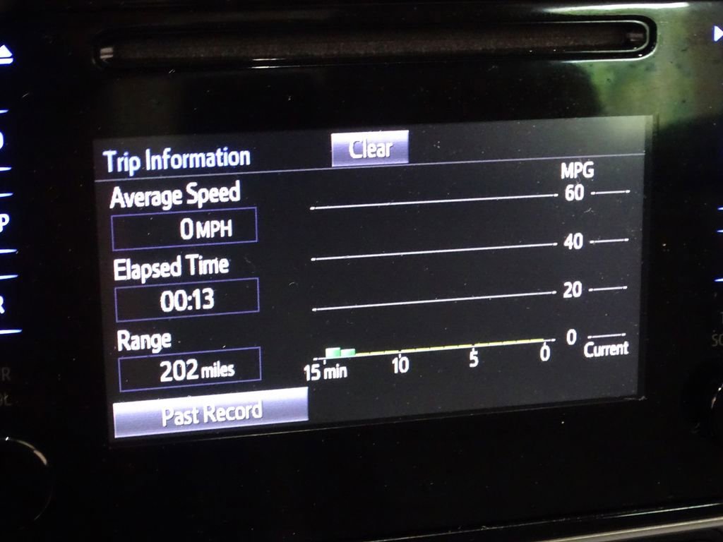 Used 2017 Toyota Corolla LE image 31