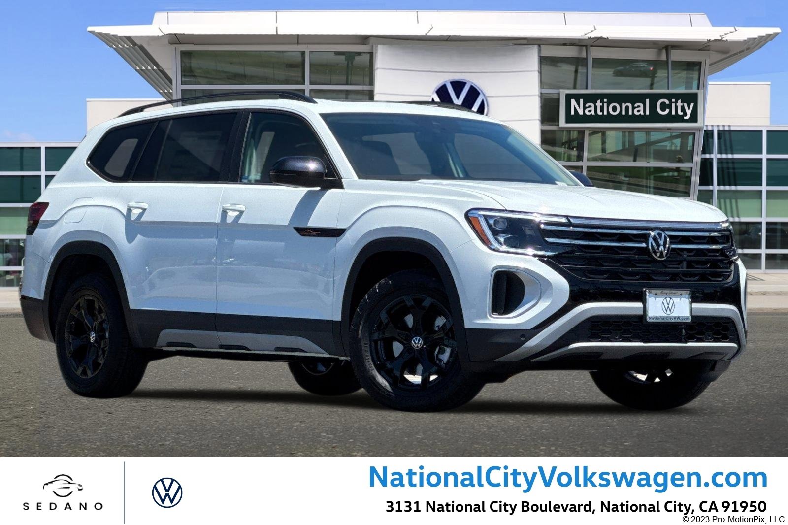 New 2025 Volkswagen Atlas Peak Edition SE image 1