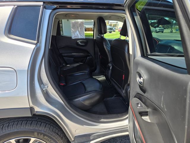 Used 2020 Jeep Compass Trailhawk AWD/4WD image 26