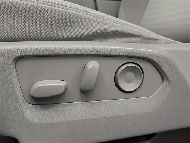 Used 2023 Chevrolet Silverado 1500 LT image 27