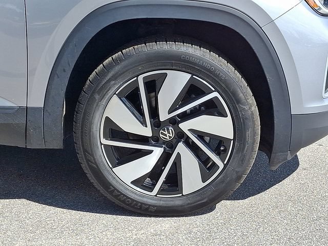 Used 2025 Volkswagen Atlas SE AWD/4WD image 10