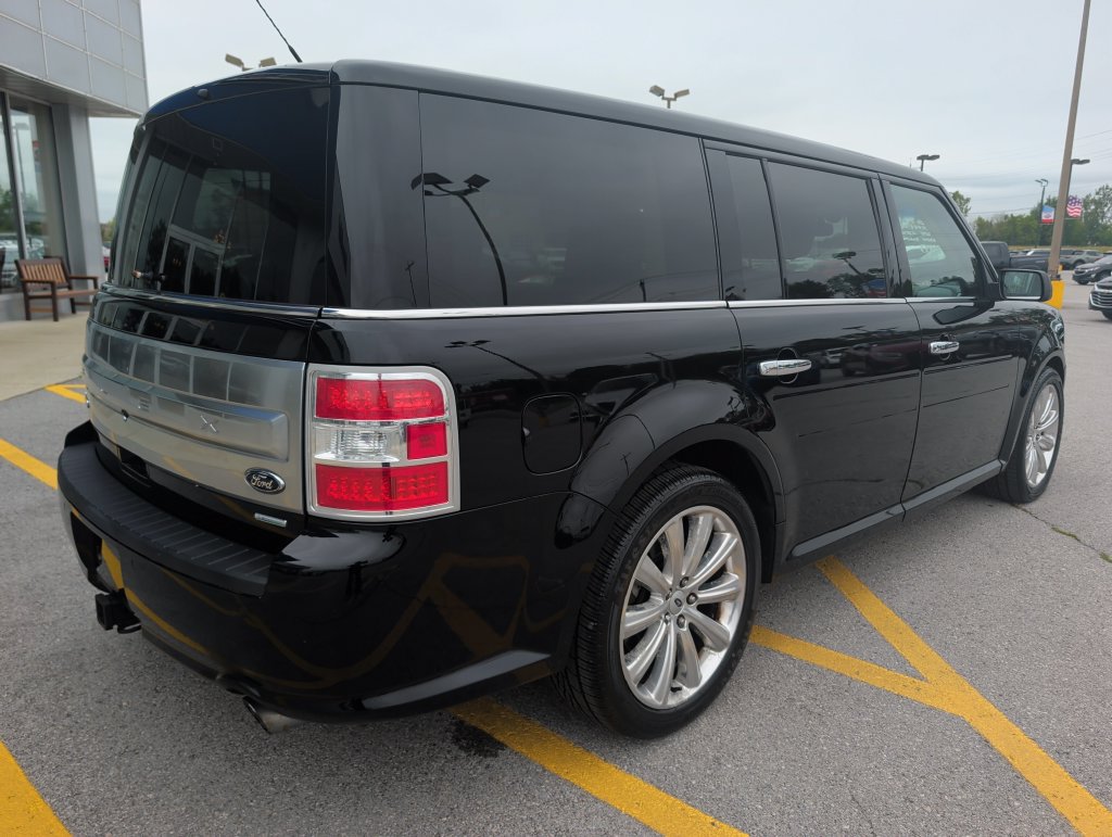 Used 2016 Ford Flex Limited w/ Equipment Group 303A AWD/4WD image 6