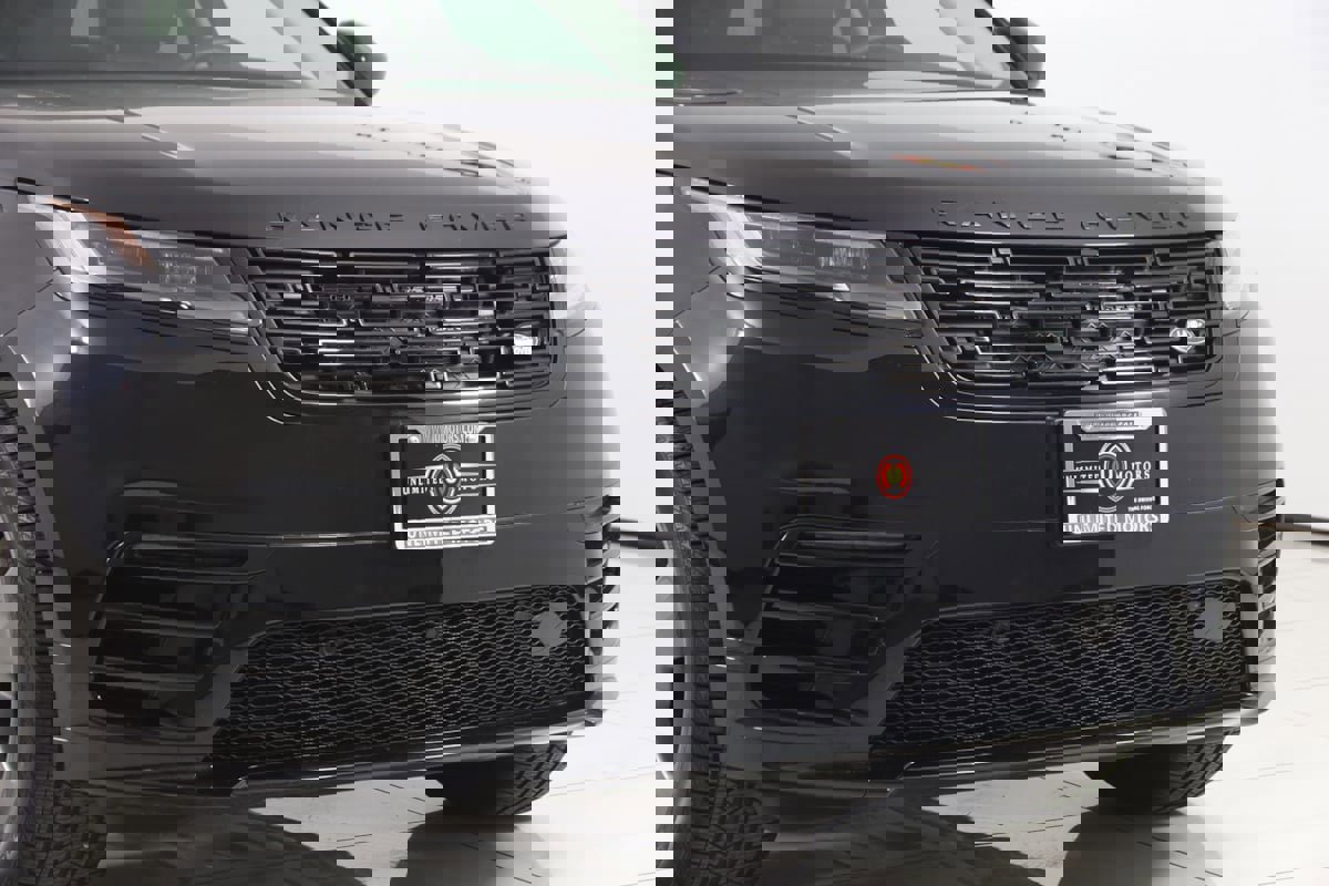 Used 2025 Land Rover Range Rover Velar Dynamic SE image 40