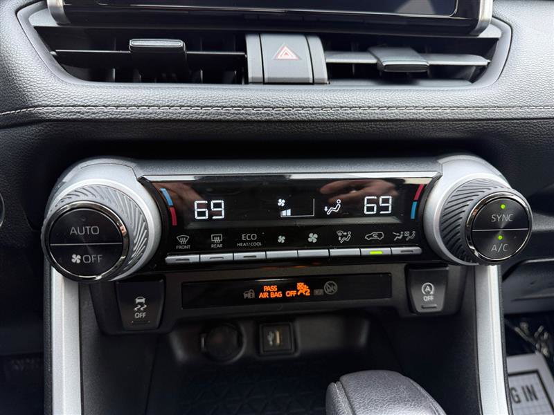 Used 2023 Toyota RAV4 XLE image 23