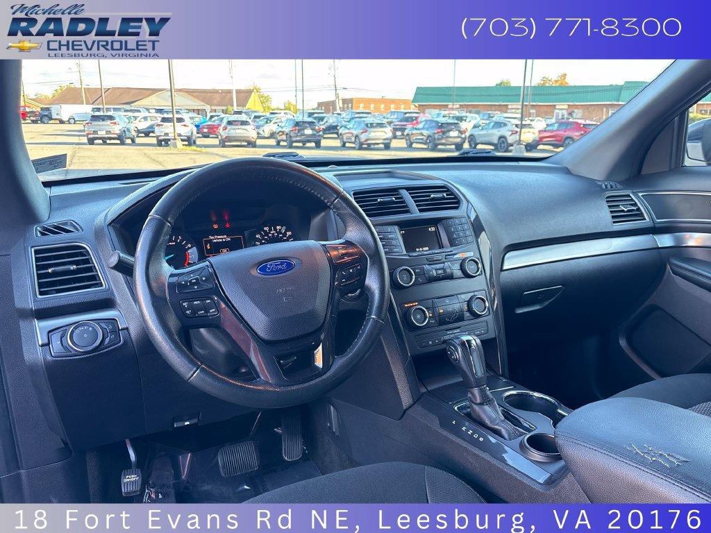 Used 2018 Ford Explorer XLT FWD image 15